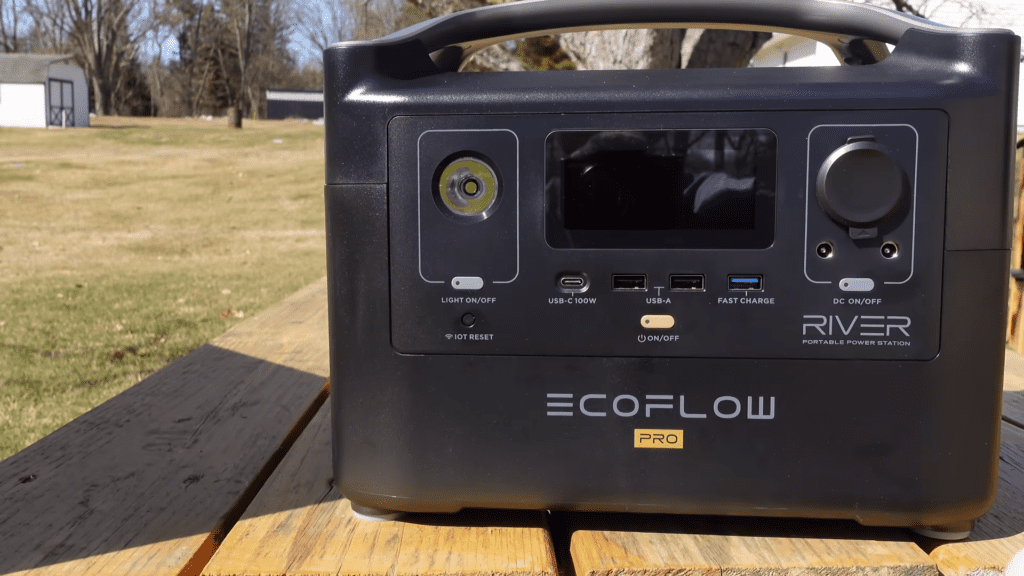 EcoFlow River Pro Front Solargenerator