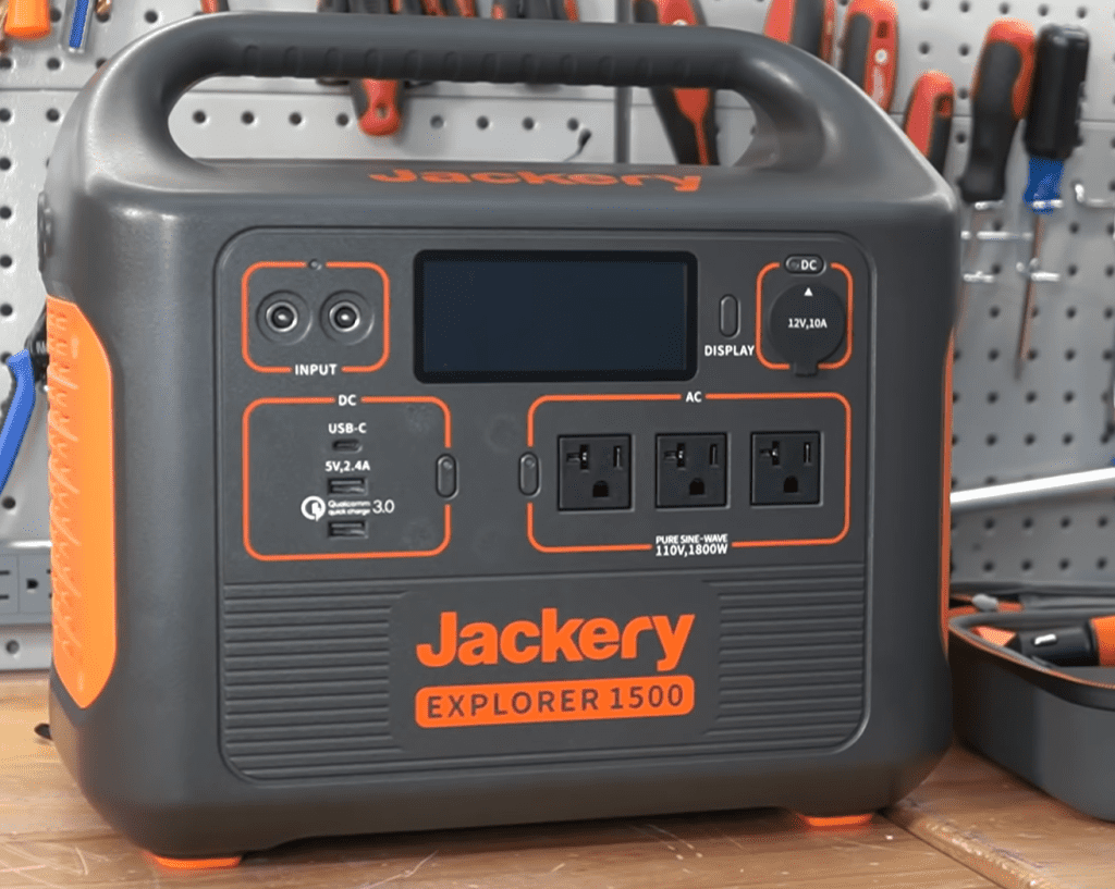 Jackery Explorer 1500 Anschlüsse Steckdosen