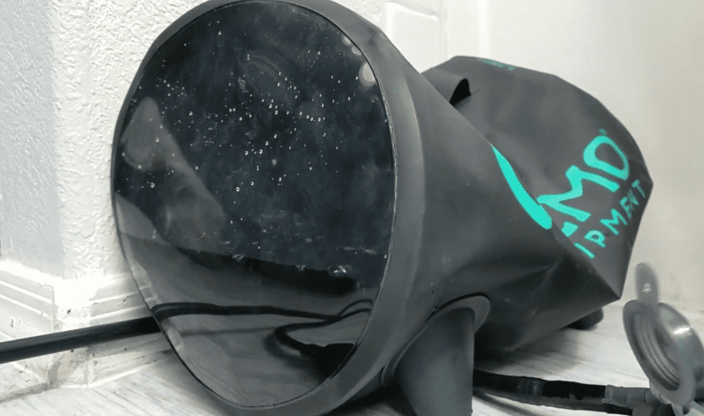 Nemo Helio Solar Dusche aufpumpen mit Fusspumpe