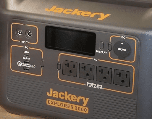 Jackery Explorer 2000 Anschlüsse Stecker Steckdose